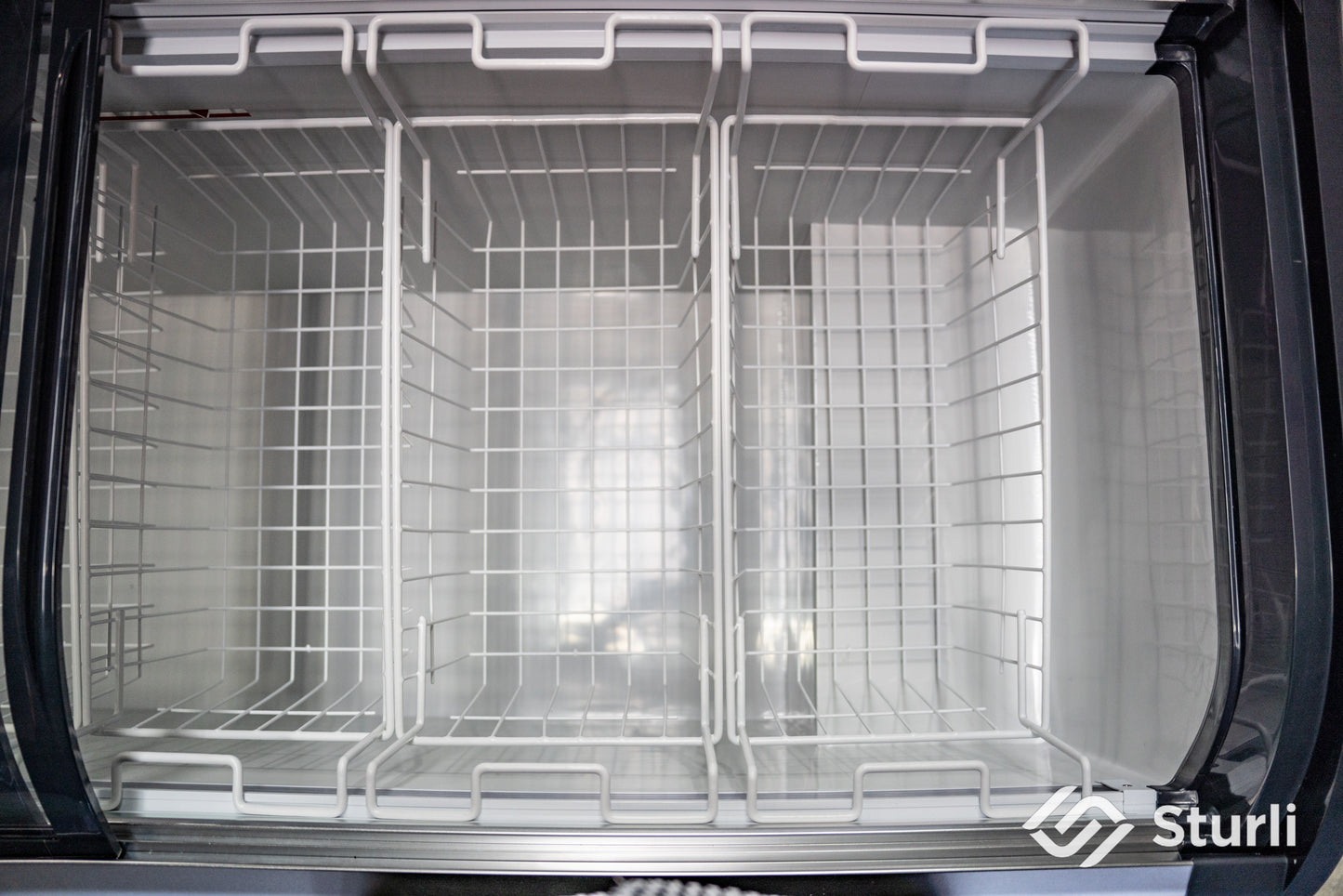 545L Curved Glass Door Freezer