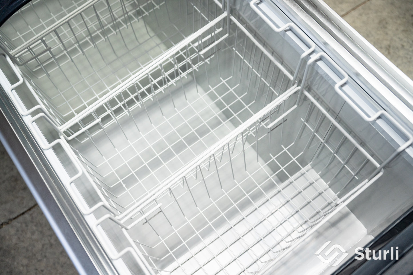 545L Curved Glass Door Freezer