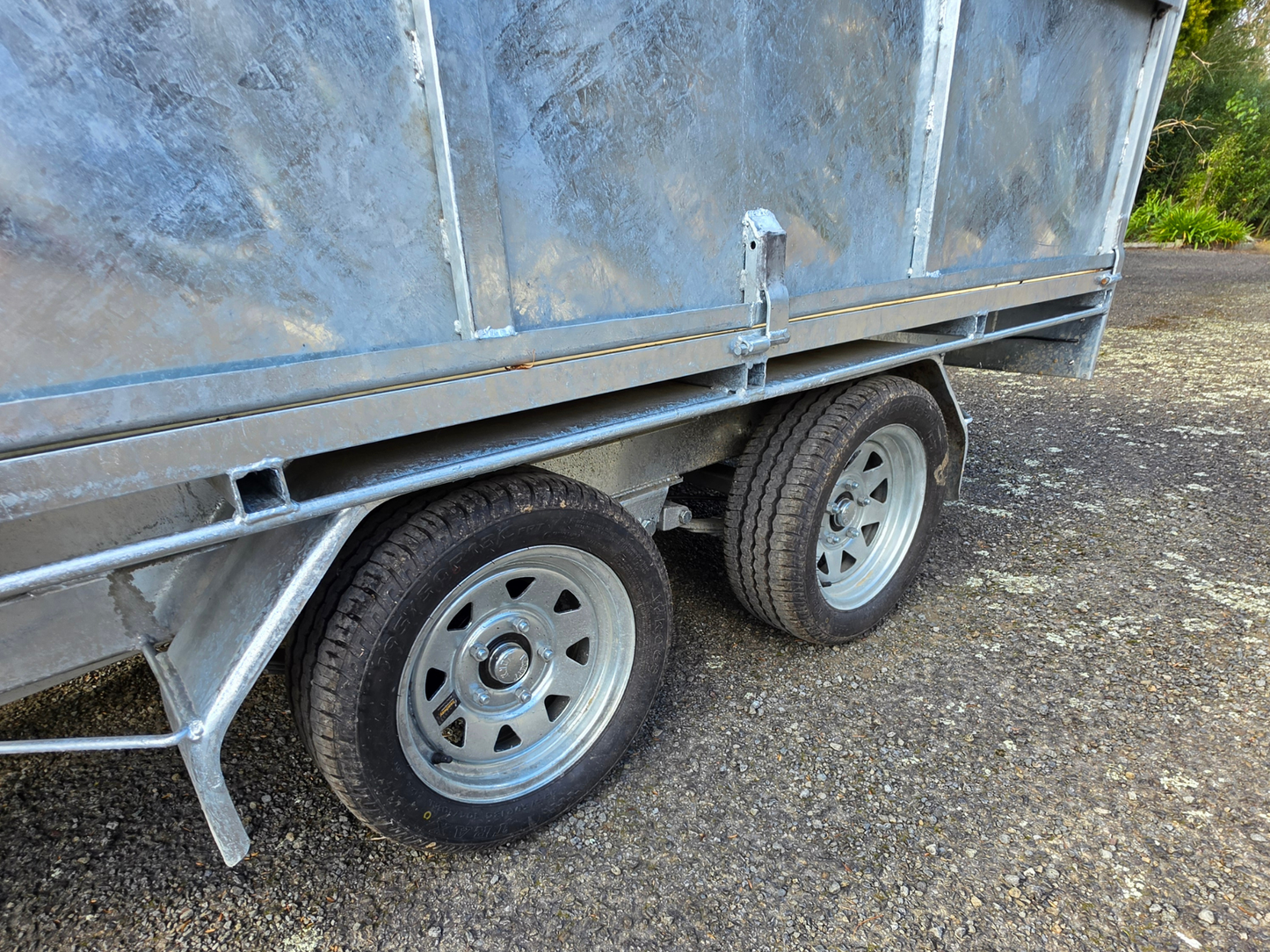 2.7T Highside Trailer