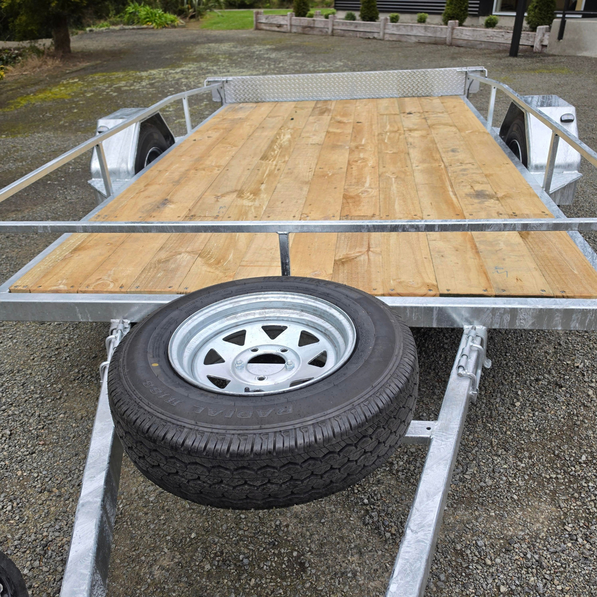 BRAND NEW 2.0T Tip Trailer